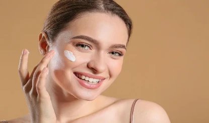 Face Shine Tips: बेदाग स्किन के लिए ट्राई करें ये घरेलू नुस्खे, चेहरे पर आएगा गजब का ग्लो