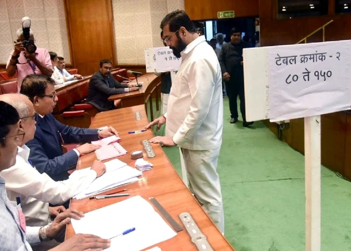 Maharashtra MLC Election: एमएलसी चुनाव में खेला होने की संभावना, कांग्रेस ने बीजेपी  के विधायक के वोट करने पर जताया एतराज