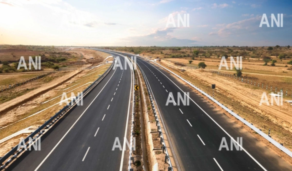 Bundelkhand Expressway बनेगा उत्तर प्रदेश का पहला सोलर एक्सप्रेसवे : औद्योगिक विकास मंत्री