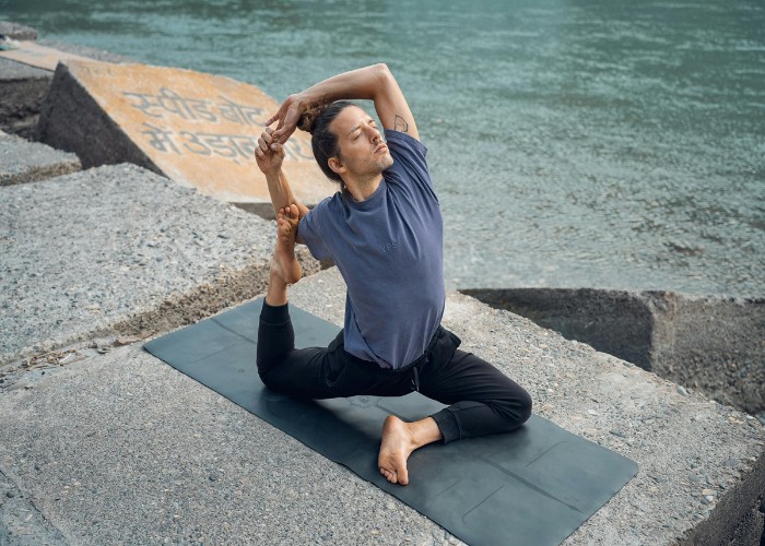 Stress Relief Yogasana: इन दो योगासन को करने से शांत होगा दिमाग, टेंशन से रहेंगे कोसों दूर