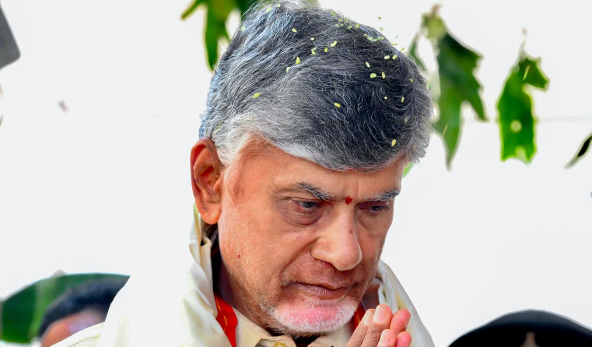 andhra pradesh chief minister naidu accused of using animal fat in tirupati laddus - Prabhasakshi latest news in hindi