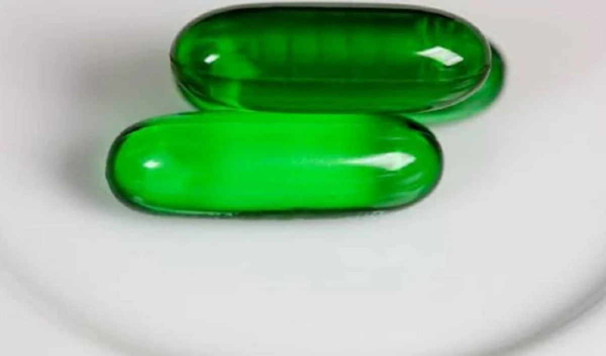  Vitamin E capsules