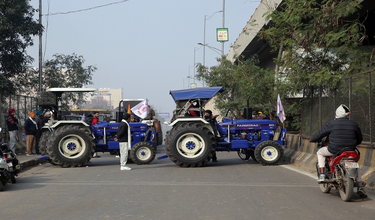 DAP खाद का 50Kg का बैग ₹1350 में मिलता रहेगा: केंद्रीय कैबिनेट ने फर्टिलाइजर पर सब्सिडी दी DAP खाद का 50Kg का बैग ₹1350 में मिलता रहेगा: केंद्रीय कैबिनेट ने फर्टिलाइजर पर सब्सिडी दी