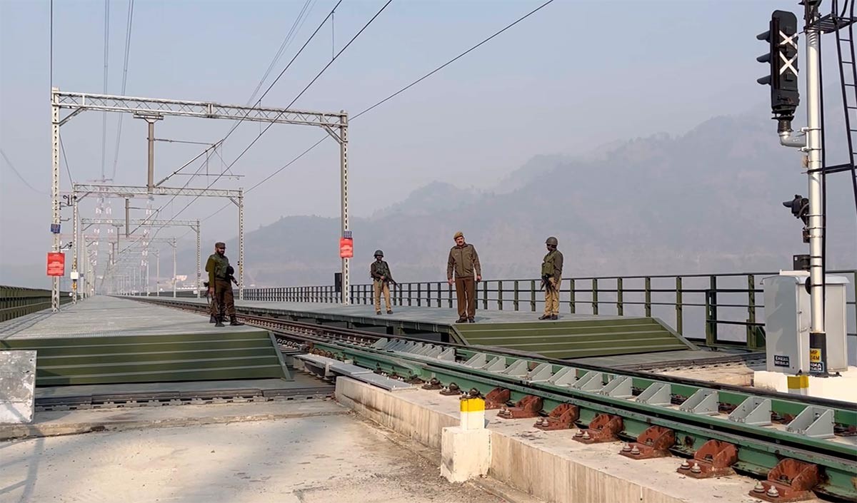 Delhi Srinagar Vande Bharat Train 