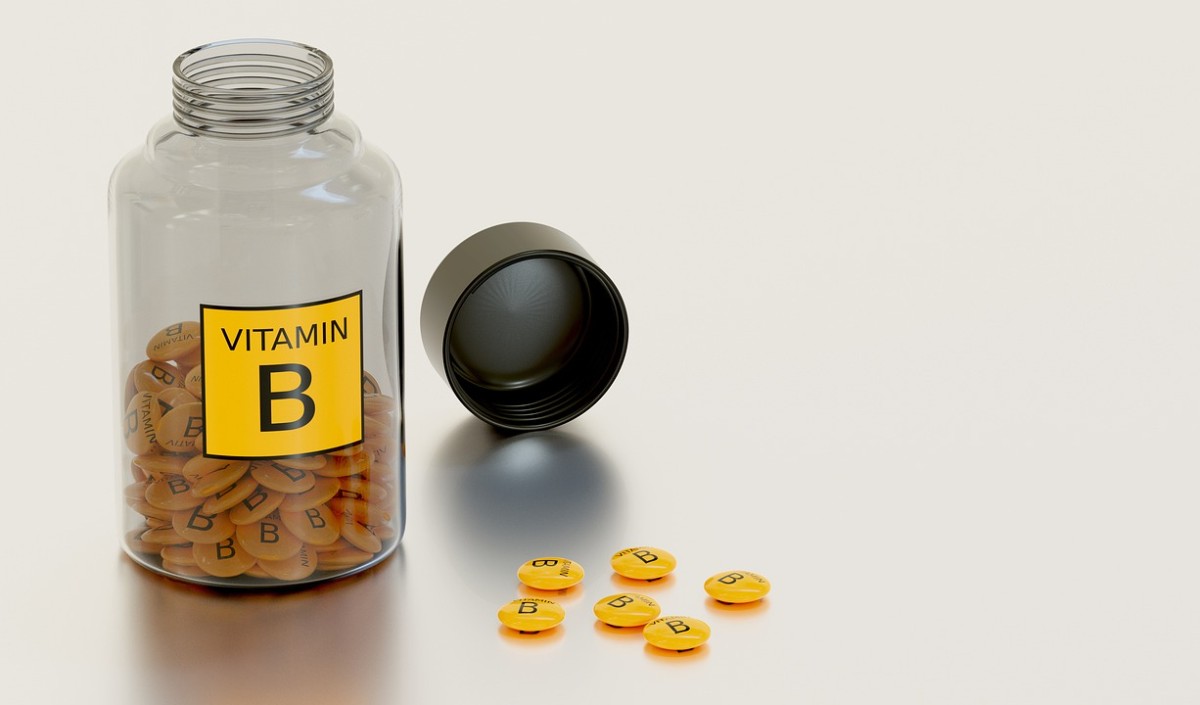 Vitamin B12 supplements