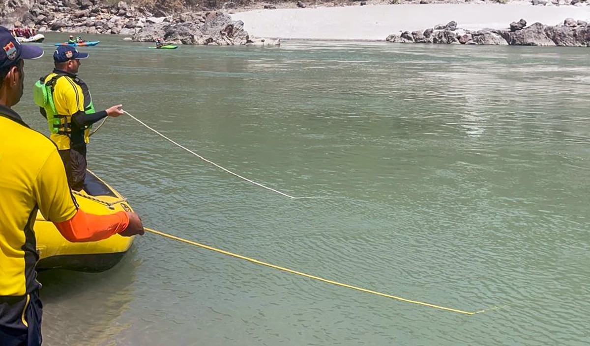 केरल में जलाशय में गिरने से दो लड़कियों की मौत