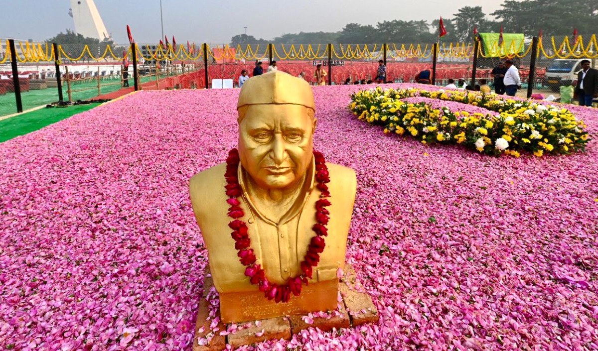 Mulayam Statue Mulayam Statue
