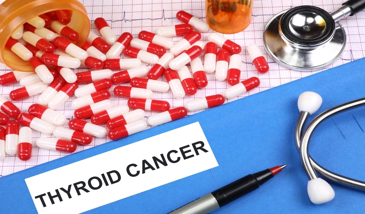 थायराइड कैंसर: क्या हैं इसके मिथक? जानें सही इलाज और स्वास्थ्य सुरक्षा Thyroid Cancer Myths Debunked news image