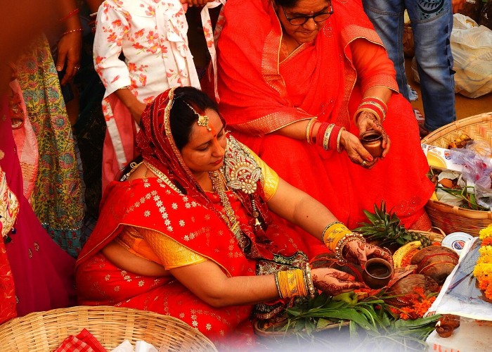 Chhath Puja 2025: रामायण-महाभारत काल से चली आ रही छठ महापर्व की परंपरा, जानिए क्यों है इतना खास