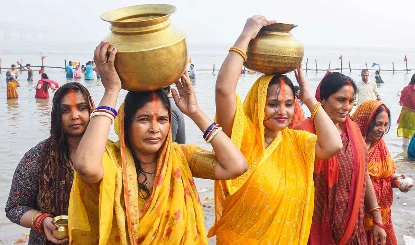 Chhath Puja 2025: प्रकृति, पवित्रता और प्रार्थना का अनूठा लोकपर्व छठ