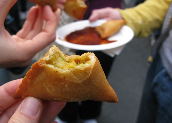 Evening Snacks: 5 अनोखे फ्लेवर में पोटली समोसा, इस त्योहार बनाएं और सबका दिल जीतें