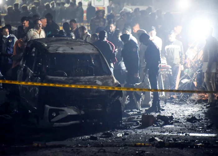 Red Fort Blast: दिल्ली में पहला फिदायीन हमला, DNA टेस्ट से फिर लिखा जाएगा टेरर अटैक का नया इतिहास