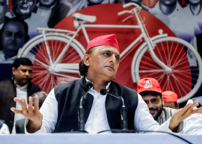 वाराणसी मेट्रो पर सपा का दावा; अखिलेश बोले- 50 करोड़ देकर हमने डीपीआर तैयार की, बीजेपी ने रोका!