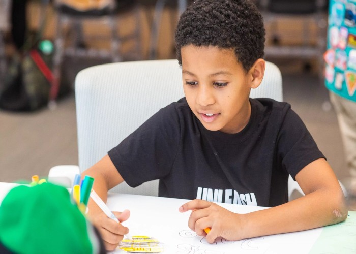 Parenting Tips: सर्दी में बच्चों का सुबह उठना बना सिरदर्द, ये असरदार नुस्खे लाएंगे स्कूल जाने में 