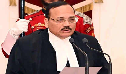 हिंदी में शपथः नए भारत की भाषाई चेतना का निर्णायक उद्घोष