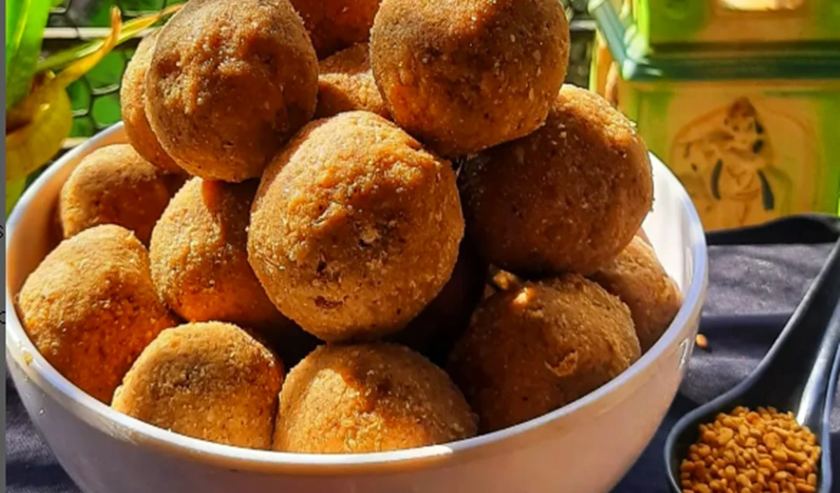 methi laddus methi laddus