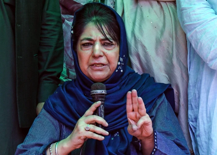 महबूबा मुफ्ती की PIL, बोली-  ये हमारे बच्चे हैं,  J&K के कैदियों की घर वापसी की मांग