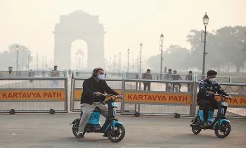 दिल्ली की आबोहवा लगातार खराब श्रेणी में दिल्ली की आबोहवा लगातार खराब श्रेणी में