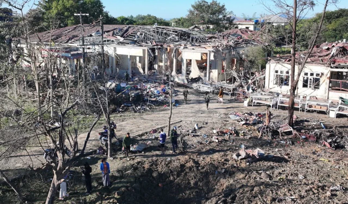 Myanmar में सैन्य हवाई हमला: अस्पताल पर विनाशकारी अटैक में 31 की मौत, गृहयुद्ध और भड़का