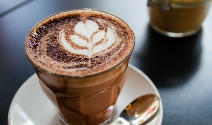 सर्दियों में हॉट कोको पीने मिलते हैं जबरदस्त ये 5 फायदे, शरीर-दिमाग रहता है मस्त-मस्त