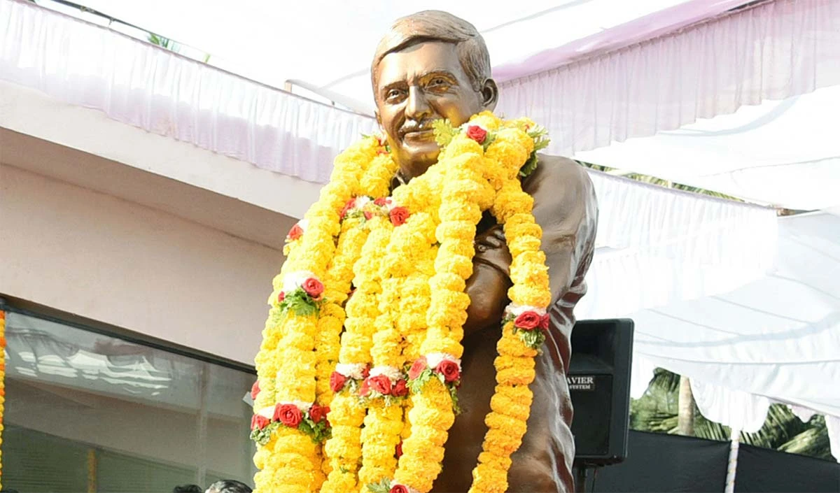 Manohar Parrikar Manohar Parrikar