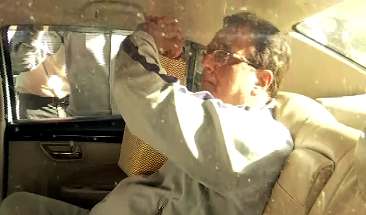 Reliance Money Laundering Case | ईडी ने रिलायंस अनिल अंबानी समूह मामले में यस बैंक के राणा कपूर से पूछताछ की Reliance Money Laundering Case | ईडी ने रिलायंस अनिल अंबानी समूह मामले में यस बैंक के राणा कपूर से पूछताछ की