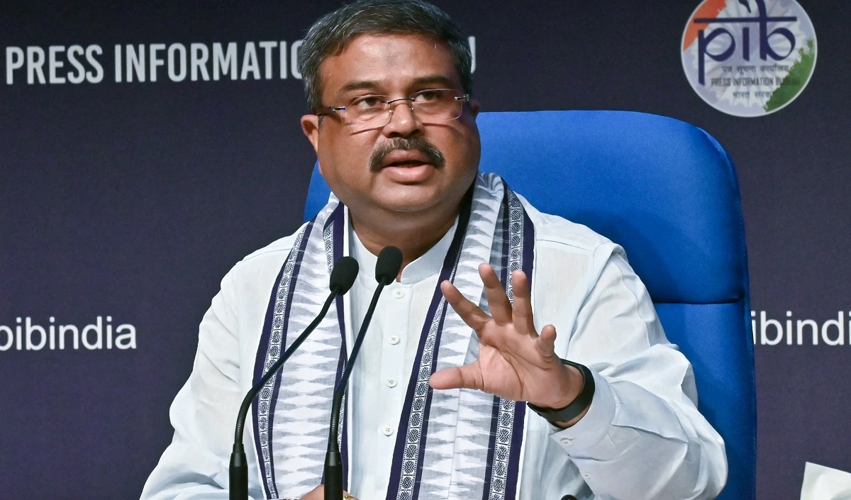 Shiksha Adhishthan Bill: धर्मेंद्र प्रधान बोले- विश्वविद्यालयों के नियमन, मानक निर्धारण और प्रत्यायन में एकरूपता लाने की आवश्यकता