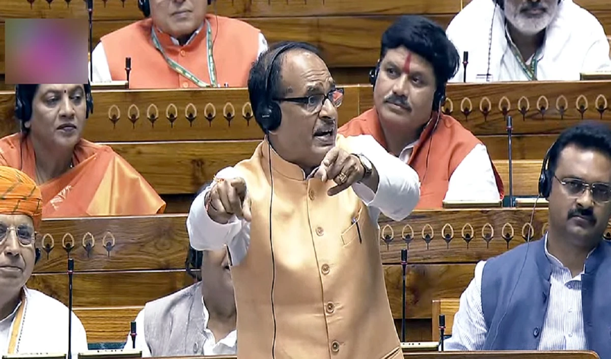 VB-G RAM G Bill लोकसभा में पेश, विपक्ष के विरोध पर बोले शिवराज- राम का नाम जुड़ते ही क्या परेशानी हो गई?