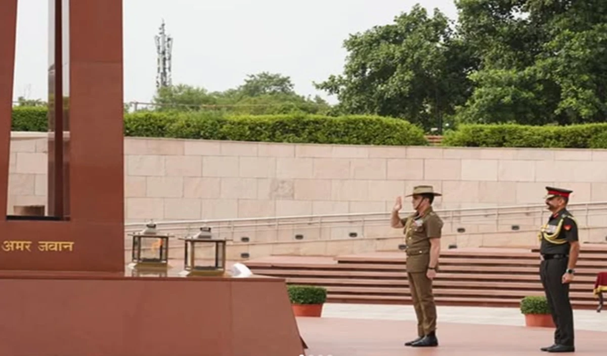 Vijay Diwas 2025: हर साल 16 दिसंबर को मनाया जाता है विजय दिवस, जानिए इतिहास और महत्व Vijay Diwas 2025: हर साल 16 दिसंबर को मनाया जाता है विजय दिवस, जानिए इतिहास और महत्व