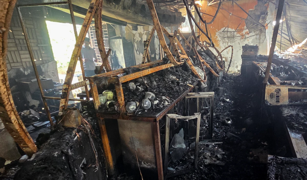 Goa Nightclub Fire | दिल्ली पहुंचते ही लूथरा भाइयों के साथ हुआ बड़ा खेल! गोवा ले गयी पुलिस, कोर्ट में करेगी पेश