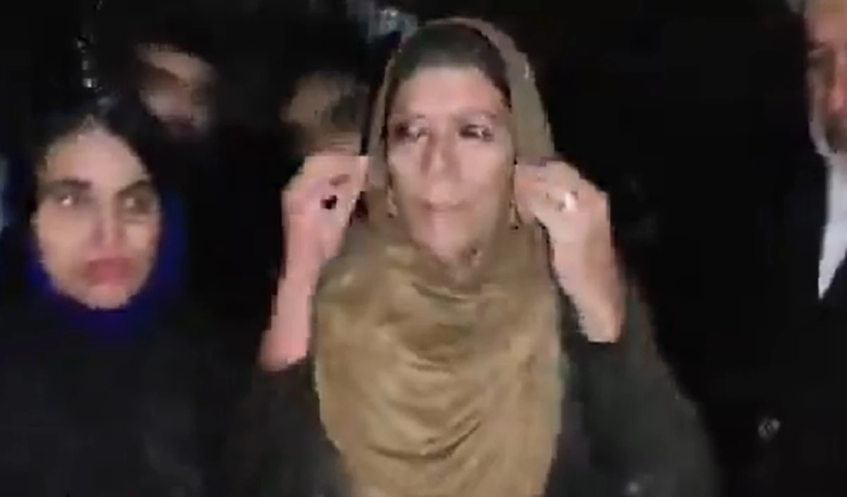 फेंका जहरीला पानी! इमरान के समर्थकों के साथ ये क्या हो रहा? Video हिला देगा