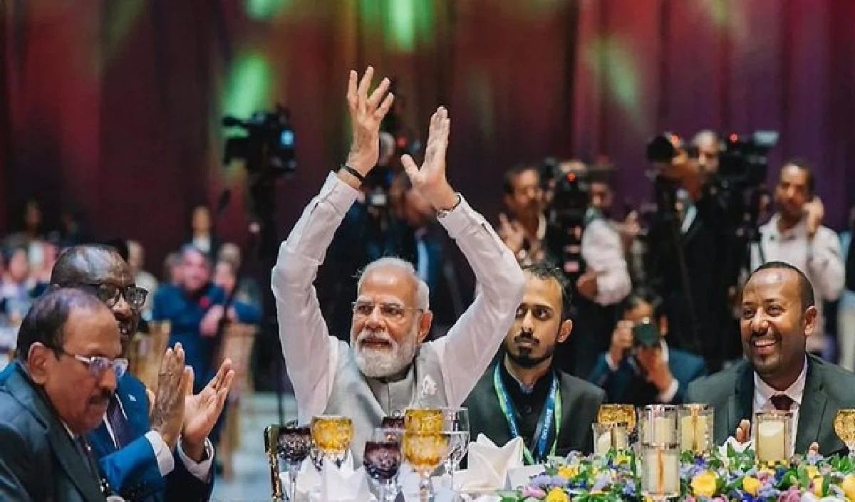 7 साल पीछे चलने वाले देश में अचानक गूंजा वंदे मातरम,  दोनों हाथ उठाकर ताली बजाने लगे मोदी, Video वायरल