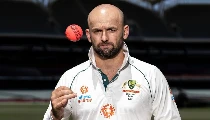 Nathan Lyon ने मैक्ग्राथ को पछाड़ा, 564 विकेट्स के साथ बने ऑस्ट्रेलिया के दूसरे बड़े गेंदबाज Nathan Lyon ने मैक्ग्राथ को पछाड़ा, 564 विकेट्स के साथ बने ऑस्ट्रेलिया के दूसरे बड़े गेंदबाज