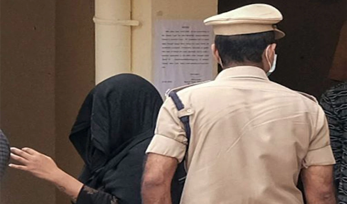 पति को फर्जी केस में आरोपी बनाया, गर्भवती पत्नी छुड़ाने पहुंची तो SHO ने जड़ा थप्पड़, अब किया गया सस्पेंड