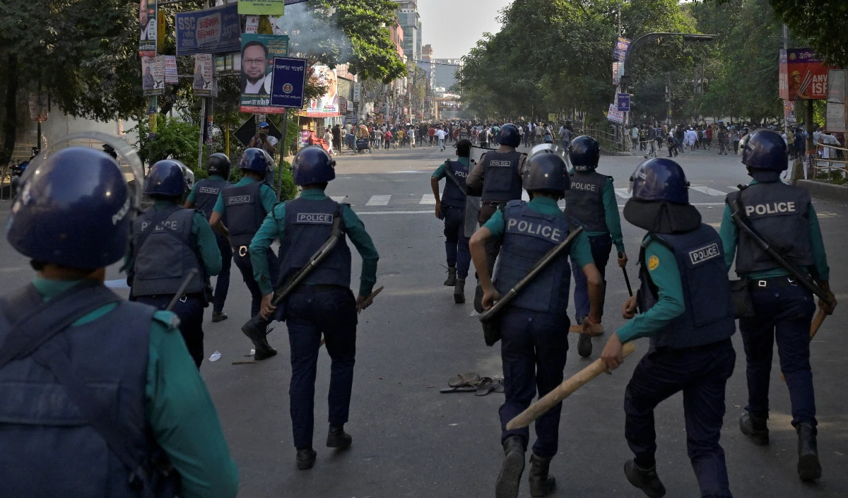 Explained Sharif Osman Hadi | शरीफ उस्मान हादी कौन थे? जिनकी मौत के बाद बांग्लादेश में बड़े पैमाने पर विरोध प्रदर्शन हुए?