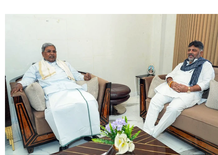  सत्ता की खींचतान के बीच सिद्धारमैया और डीके शिवकुमार पार्टी के हाईकमान से मिलेंगे, बोले- 