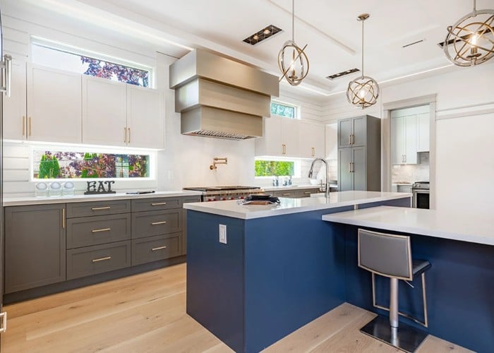 Kitchen Cleaning Hacks: बिना जाली निकाले अब Gas Chimney होगी साफ, अपनाएं ये आसान तरीके 