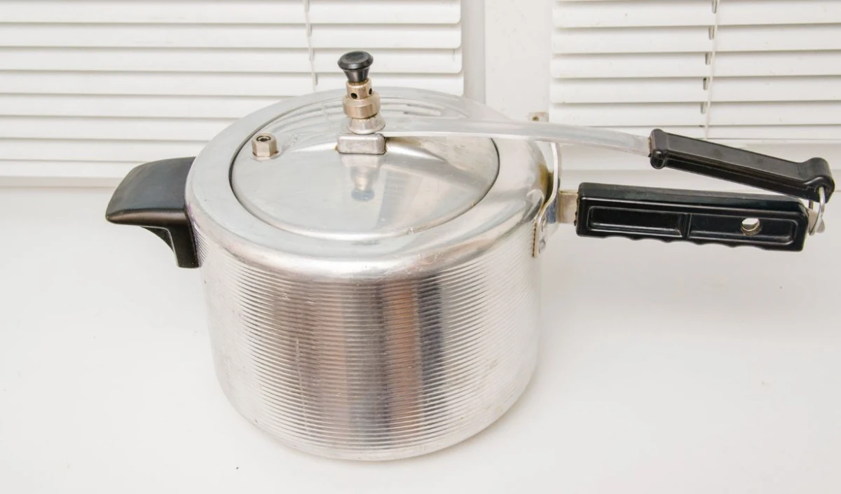 pressure cooker pressure cooker