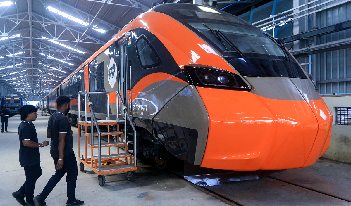 Vande Bharat sleeper train का तूफानी Speed Trial, 180 kmph की रफ्तार पर भी नहीं छलका पानी का गिलास!  Video