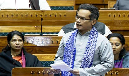 गडकरी का वायरल वीडियो, गोगोई का NH-37 पर सवाल: मंत्री ने खराब गुणवत्ता पर दिया आश्वासन