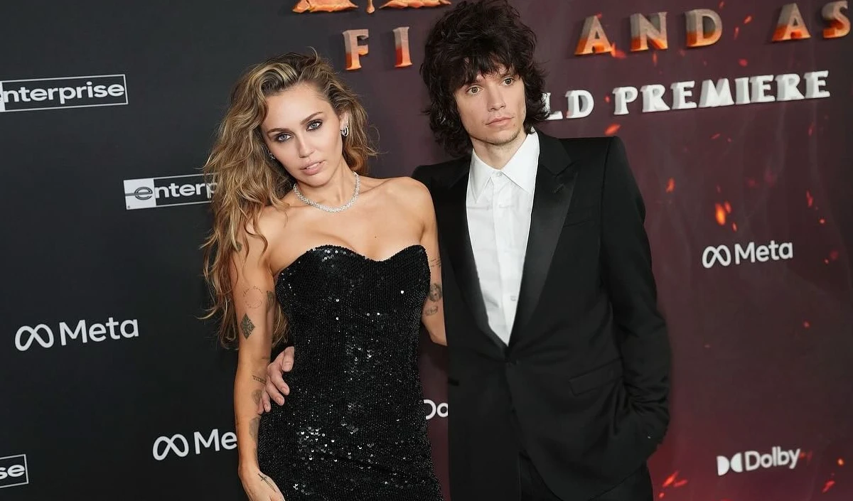 Miley Cyrus की सीक्रेट सगाई का खुलासा, Avatar 3 प्रीमियर पर चमकी $450,000 की रिंग