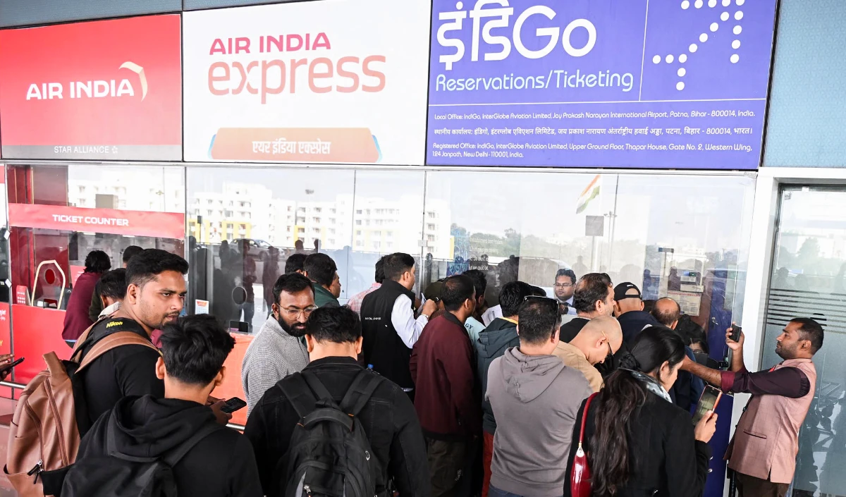 हवाई यात्रियों की बढ़ी मुश्किलें: Indigo की फ्लाइट रद्द होने से किराए में आया सुनामी जैसा उछाल, जेब पर भारी मार