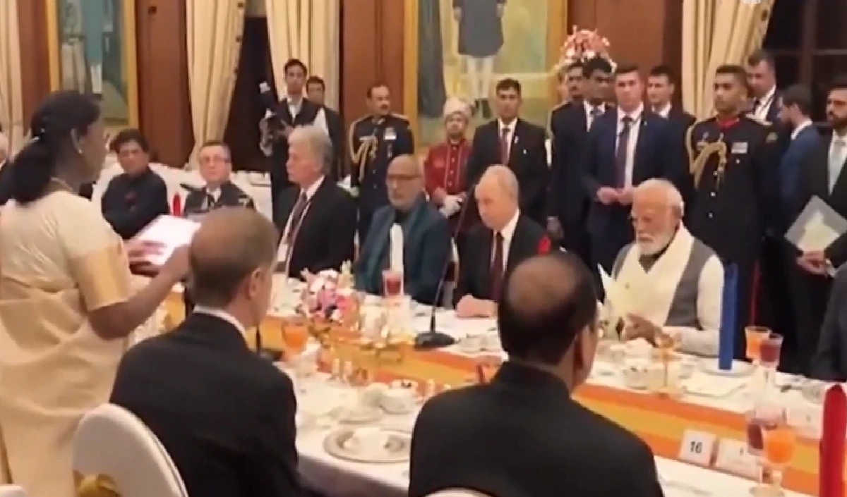 कश्मीरी कहवा, मछली और साग, राष्ट्रपति भवन में पुतिन की डिनर पार्टी में क्या-क्या खाना परोसा गया?