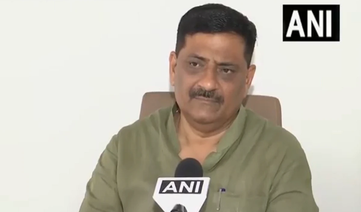 संजय झा का राहुल गांधी पर सीधा हमला: केवल आपातकाल में खतरे में था संविधान, अब नहीं