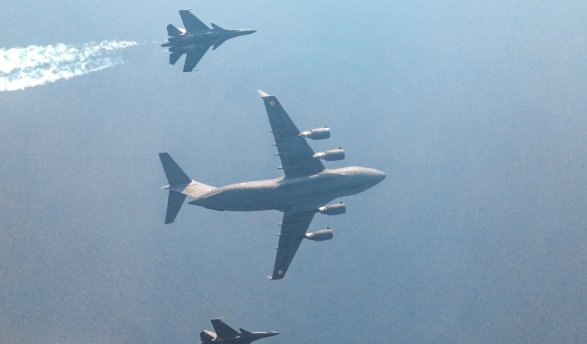 Chinese Military Aircraft ने जापानी लड़ाकू विमानों पर अपना ‘Radar Lock’ किया, जापान ने जताया विरोध Chinese Military Aircraft ने जापानी लड़ाकू विमानों पर अपना ‘Radar Lock’ किया, जापान ने जताया विरोध