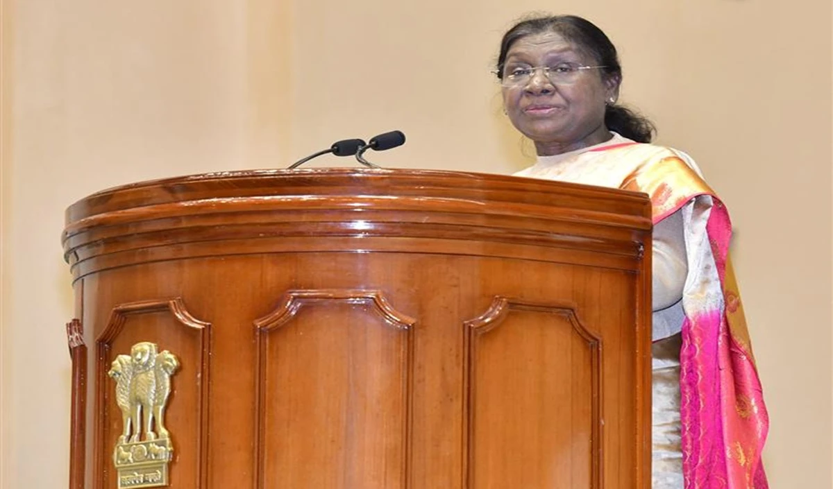 राष्ट्रपति मुर्मु ने राष्ट्रीय हस्तशिल्प पुरस्कार प्रदान किए, कहा— कला हमारे अतीत, वर्तमान और भविष्य का सेतु है