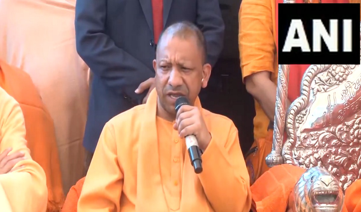 सीएम योगी ने किया प्रयागराज का हवाई सर्वे, भगदड़ स्थल भी पहुंचे, बोले- सनातन धर्म का विरोध करने वाले…