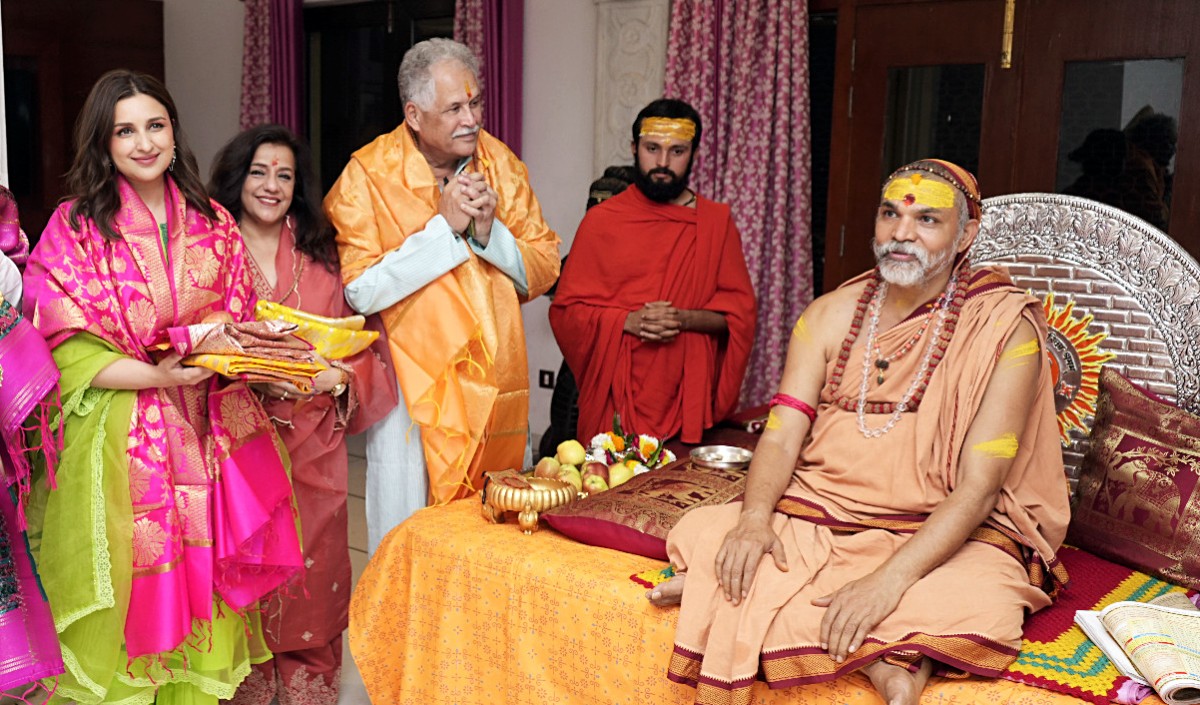 स्वामी अविमुक्तेश्वारनंद ने गाय को  राष्ट्रमाता  घोषित करने के लिए केंद्र को 33 दिन का समय दिया