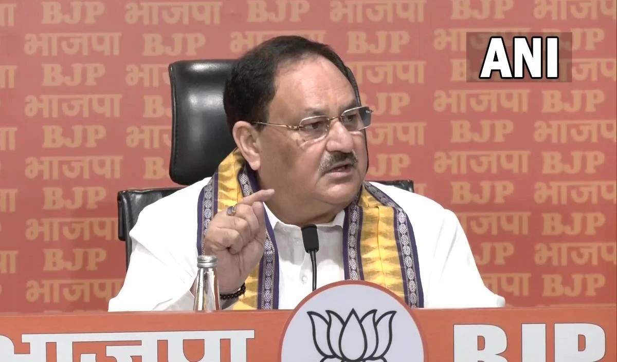 भाजपा अध्यक्ष नड्डा ने श्री गुरु रविदास विश्राम धाम मंदिर में पूजा-अर्चना की