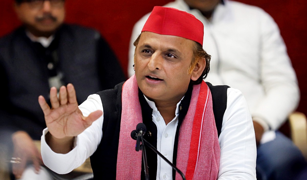 akhilesh yadav took a dig at bjp double engine governments over donald trump claims - Prabhasakshi latest news in hindi